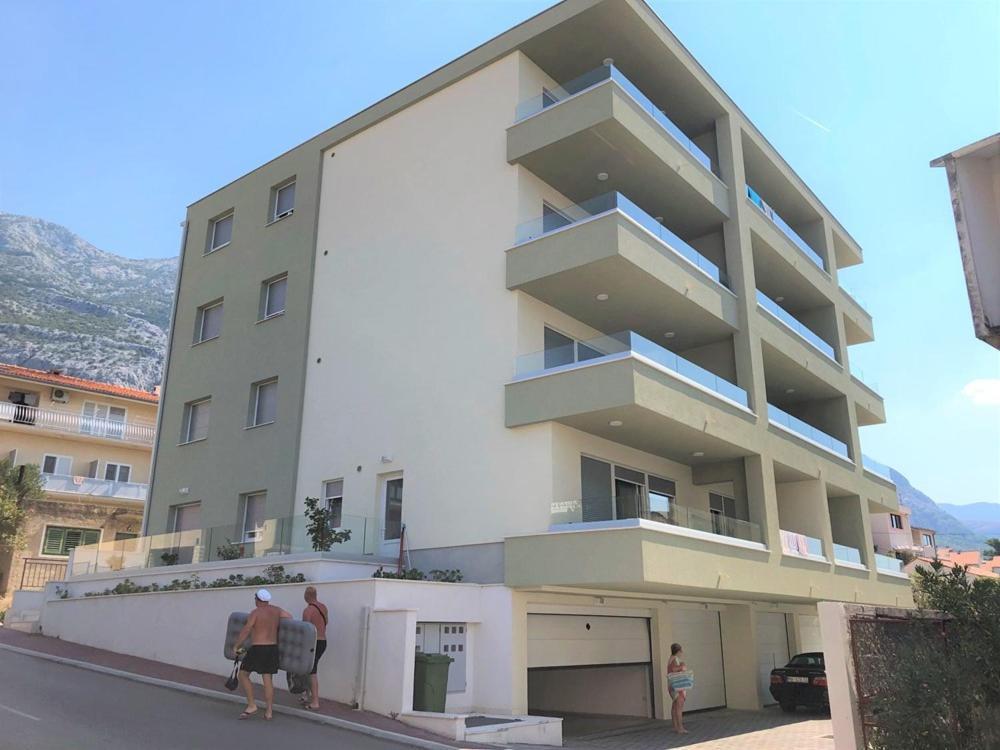 Modern Apartments With Garage Makarska Exteriör bild